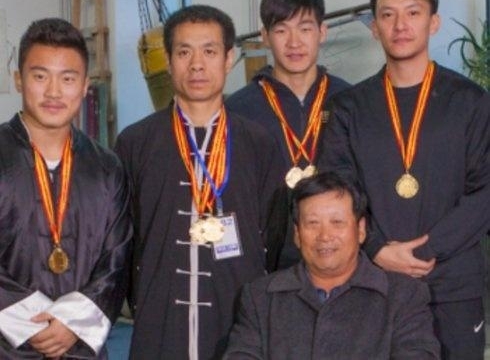 ���Ĵ���������Ӱ�ۣ���俿������35�꣬��ȴȢ��ǰ����