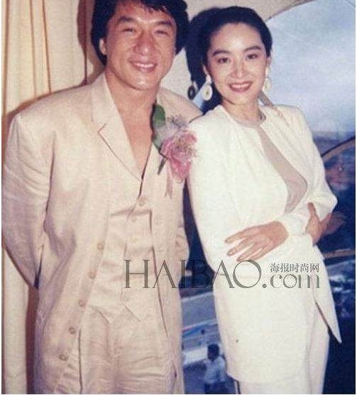 ����������Ȧ����Ϊ��磬��Ů�ǱȽ����飬ֻ��������ȷ�ܾ�