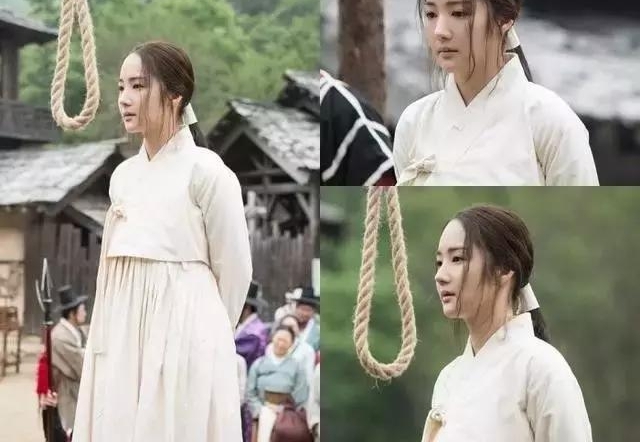 ������ǰŮ������Ӣ���¾磬��װ���������ˣ�����ȴ�˽�