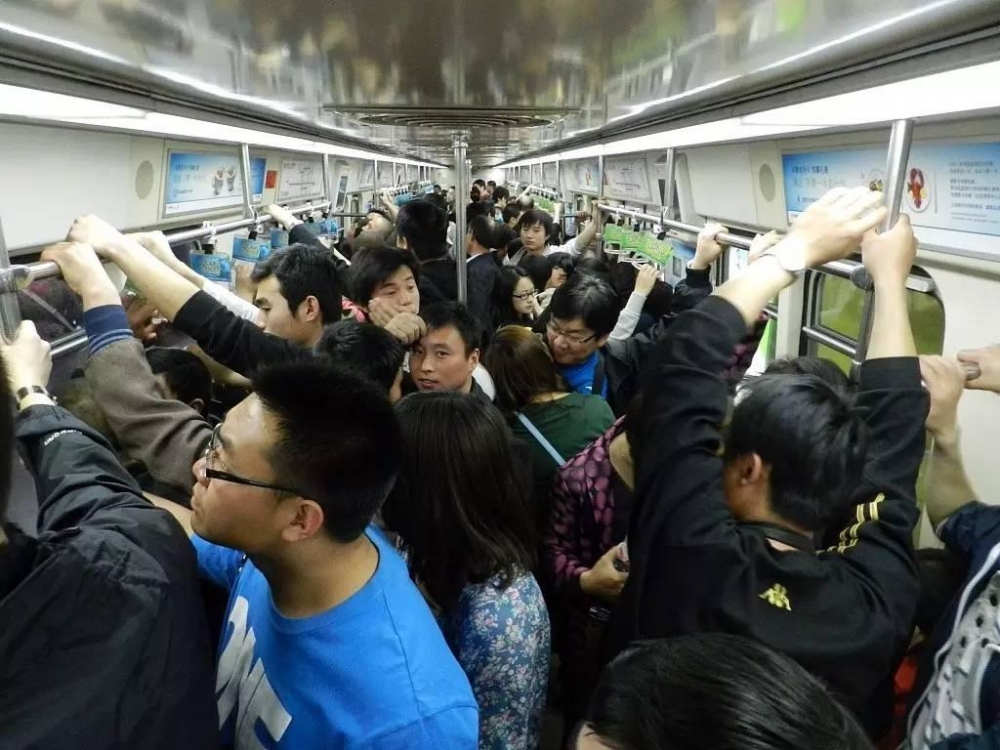 ��Ǳ�빫����ɧ��Ⱥ��ȡ�ˡ��澭�������˾ٱ�