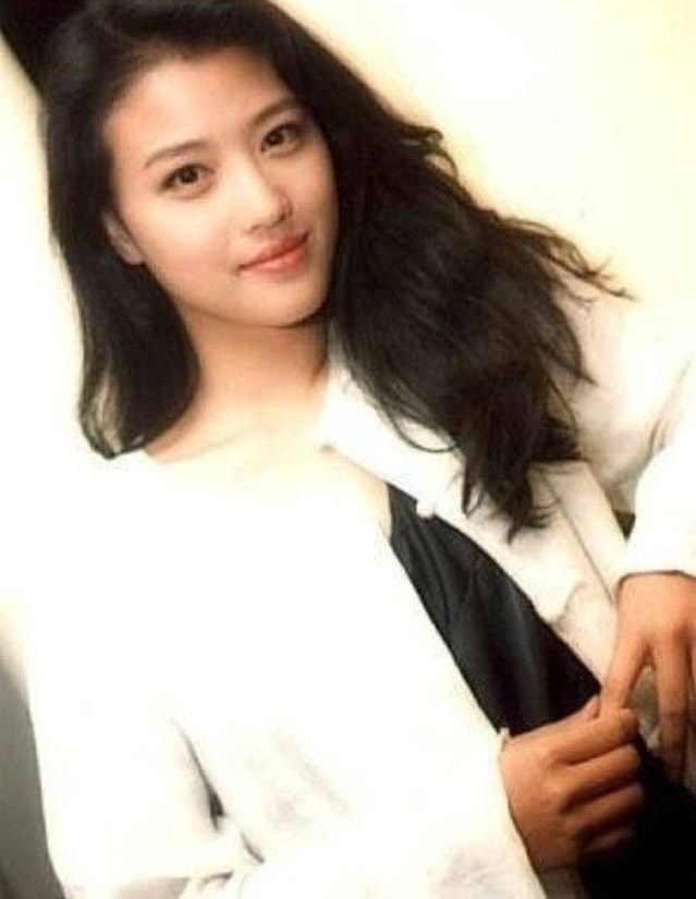 ����Ȧ�С������Ů�ǣ�һ���¼�һ������