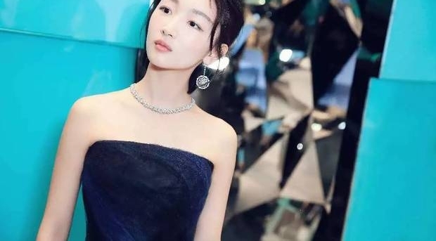 ���߹��������İ������£�ȴ���֡�����ʮ�ﲻ���㡷