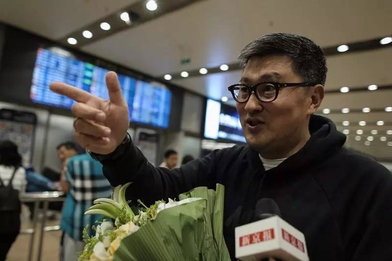 �й������¶������ɻ���ʻ���ߡ�����6��Ƥ����ס��