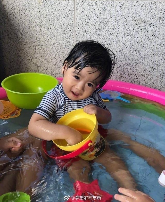 ��־ӱɹС�������Լ���ʱ�Ա��գ���ֵ���ж���