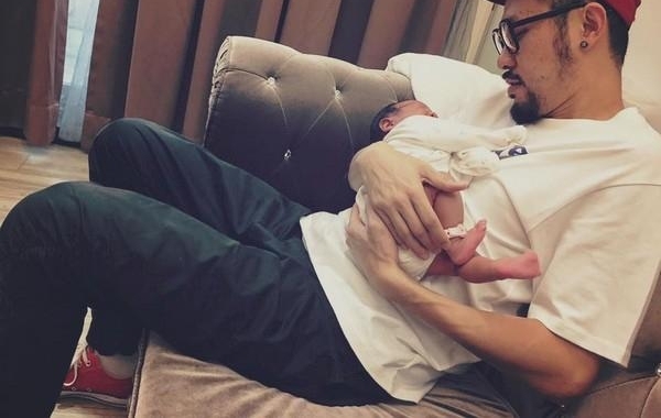 �ȹ���ɹŮ����Q���� ���ա��ֵܱ�ɫ��:���Ǹɵ�