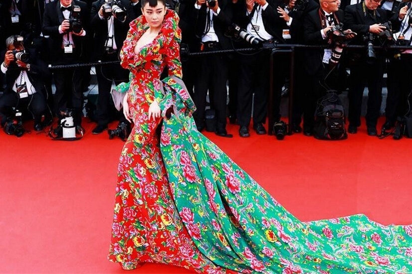 20׺̺߳ü¼ݷԵǰھ