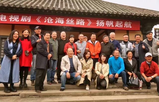 ���Ӿ硶�׺�˿·���ڱ����п���