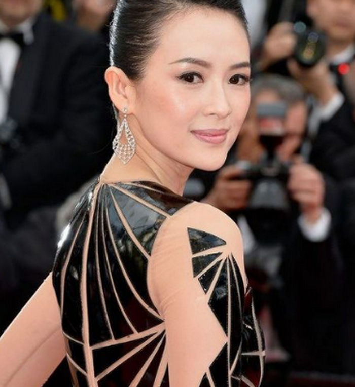 ��������Ů���ڹ�����һ����Ϳ��Ȼ�������Ǳ�����û��ô������