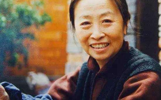 ���ٻ����й����Ů��Ա��79����ס��40ƽ��С��