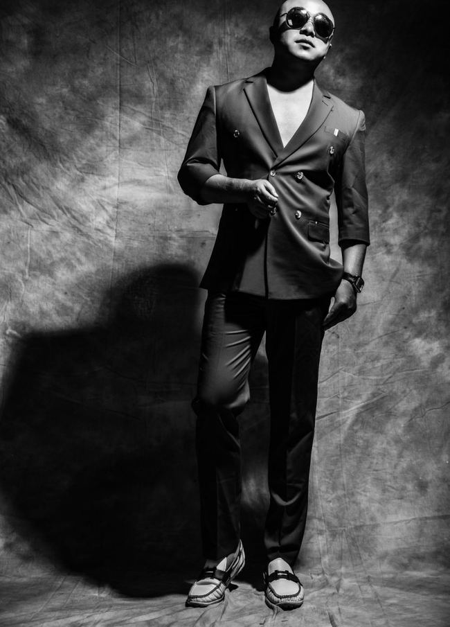 ������̳������˸7��4�ջ��Ƴ�ȫ�µ�������ͷ�塷