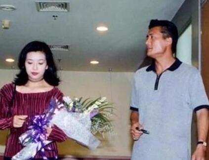 50�꽭ɺЯ19�갮Ů����ĸŮͬ���ƽ��� ���������ԭ���ع�