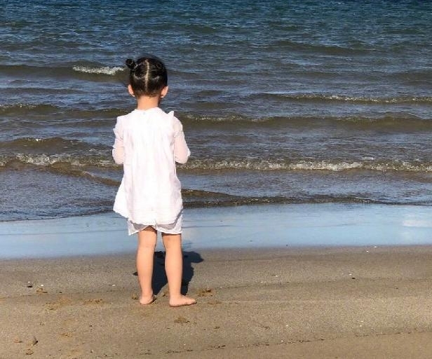 ��С���ٽ����ɹ��Ů�����գ�