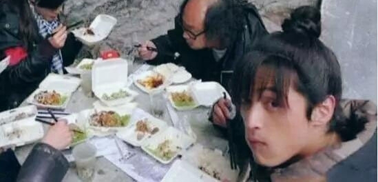 �����Ǿ���з��̵㣺������׵����񹤣����»�������������