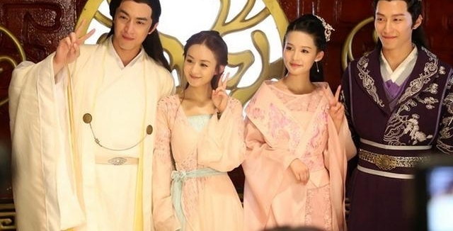 �����Ǵ�2�������Angelababy���ݣ�����������һ������