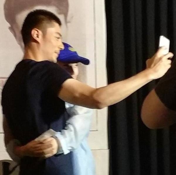 ����Ľ��Ů��˿���������Ӱ��§ס��������