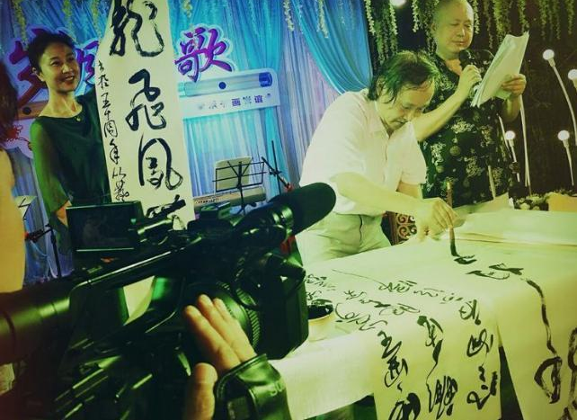 �˰������������衰��ϵ�����������鷨������ں�������