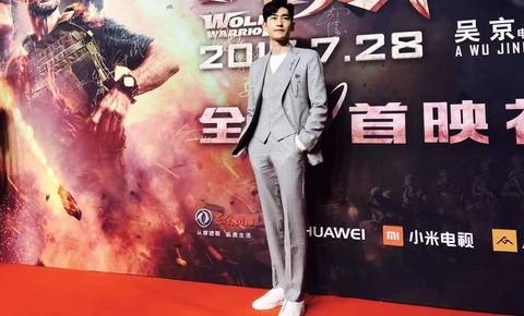 ��ս��2���⾩�����ӳ�ϯ�����ᣬ�ź�������ѹ����