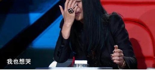 ���й��¸�������Ӣ�������� �ڱ�����ȴ����������ʦϯ