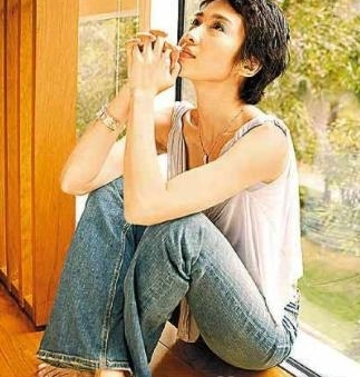 �����β������үү����Ϊ��Ӱ֮����Ů���������������һֱδ�д�����