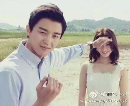 ������ǰŮ������Ӣ���¾磬��װ���������ˣ�����ȴ�˽�