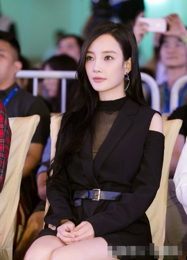 36С贺ɫװ޳Ƥ۵ÿˮ