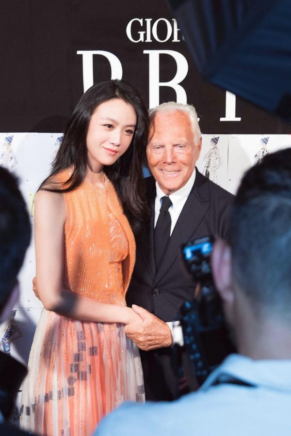 ����ǰ���������Ψ ��Ů��������߶�ʱװ��