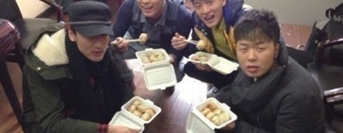 �����Ǿ���з��̵㣺������׵����񹤣����»�������������