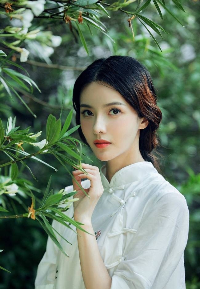 ����嵡�����Ϫ�����ͻ��е��ּ���Ů ����������