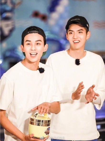 ��ʮ������¥ֻ��ע���ෲ����ӱ���ڣ���һΧ��С�Բ�������磡