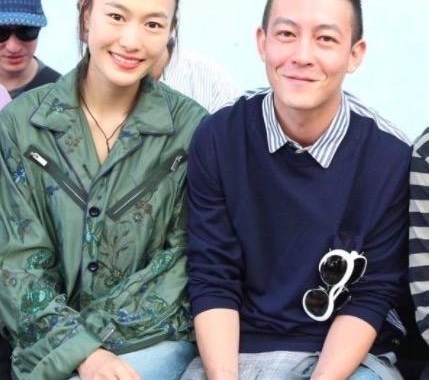 �����ֻ����ԸУ����˼�ʮ������ܾ�͸��װҲ����