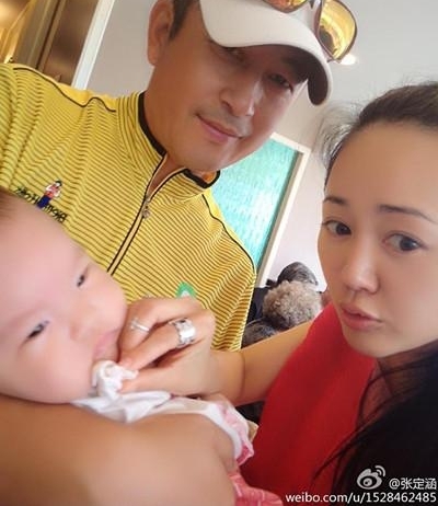 ��СŮ����ʶ3������飬Ϊ���ݾ�����գ�����������ӱ����