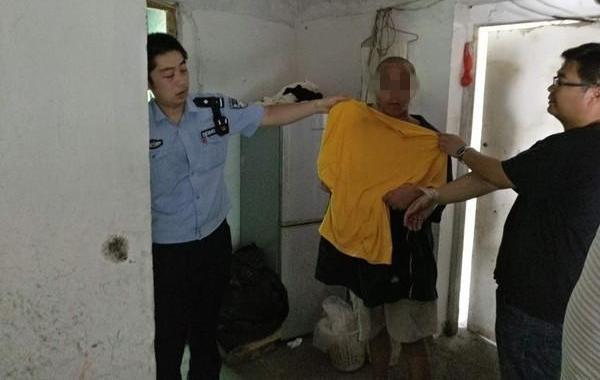 网友发帖称的哥遇“抢劫” 上海警方20小时擒获涉事男子