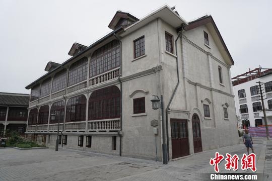 ���ϲ�ɣ����ݿ���ӭ�� չ��ز�ɣ�Ļ���ɫ