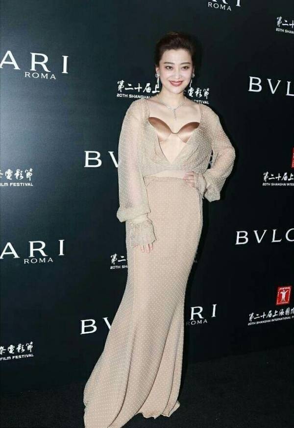 ÷��������ͬ����ɫ͸��ȹ�����ʲ��ô�(ͼ)