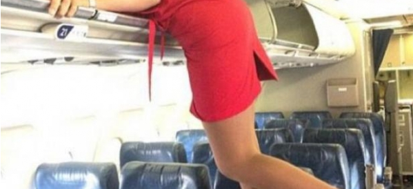 美女空姐被塞行李架引风波!内幕竟如此惊人