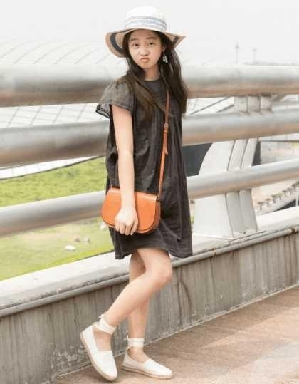 ������������ɹŮ���������, �е�ײ������ͮ