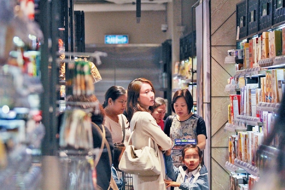 ��̫���˴�3��Ů����� �����������̴�