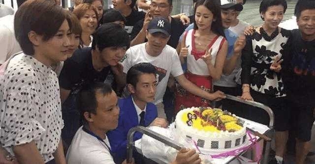 ԭ��֣ˬ���������ݵ�, ��λŮ���ݵ�Ƥ����ͷ��