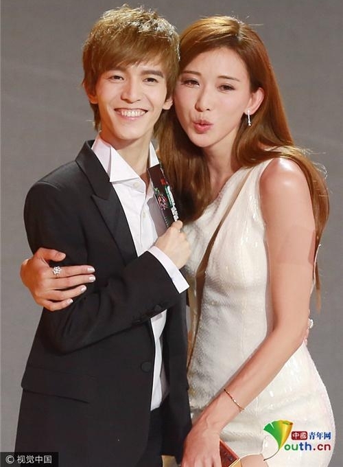 �е��ȣ���־�ᱧ��С������תȦ�����Ц