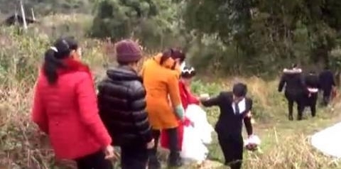 ʵ�ģ�һ����ɽ��˼ҵĻ�������ǣ�������������ʮ����ɽ·