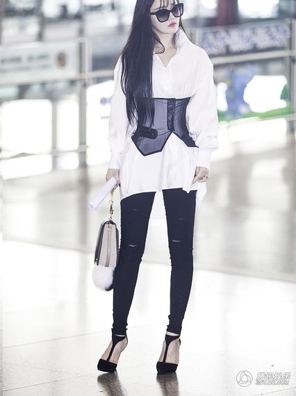 ȽӨӱ�����촩���� �����ճ�С����