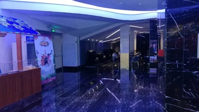���ݡ����Ա�¹��Ǹ������Ů�ͻ�����Ա���Ѵ�ְ