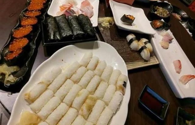 ＂���?���˾�а׷�＂ ʳ����������˾ֻ������Ƭ