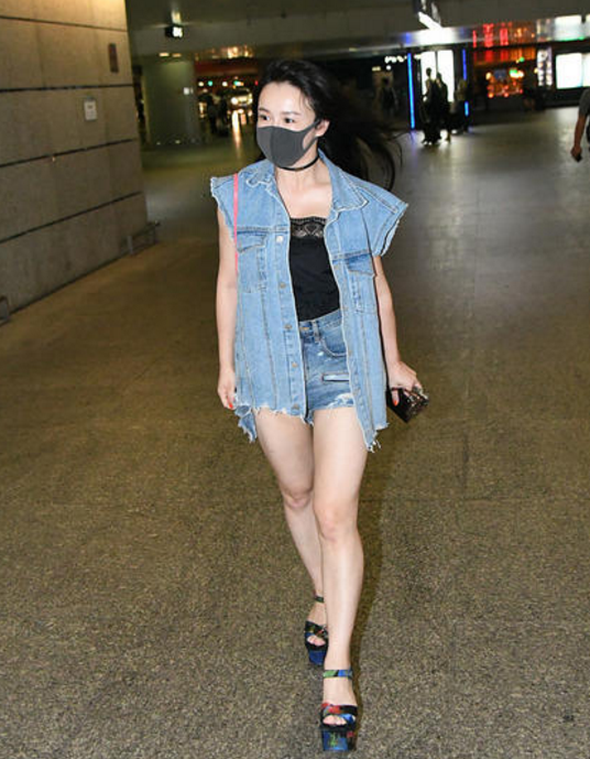 ȽӨӱ�����������뿪PS�������������²ۣ��������ô��