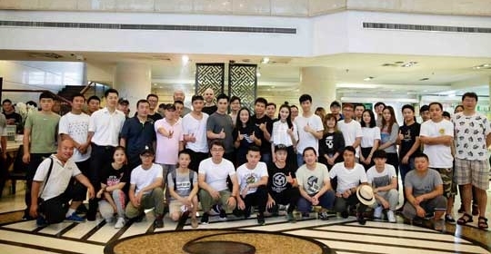 ���Ӱ����������?�������������쿪��