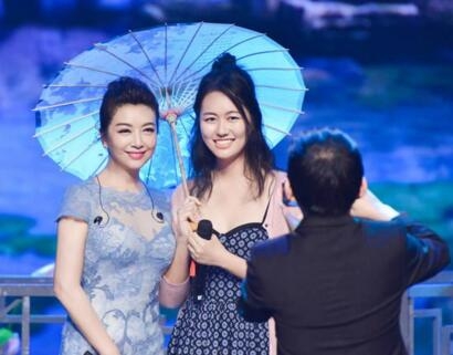 50�꽭ɺЯ19�갮Ů����ĸŮͬ���ƽ��� ���������ԭ���ع�