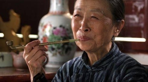 ���ٻ����й����Ů��Ա��79����ס��40ƽ��С��