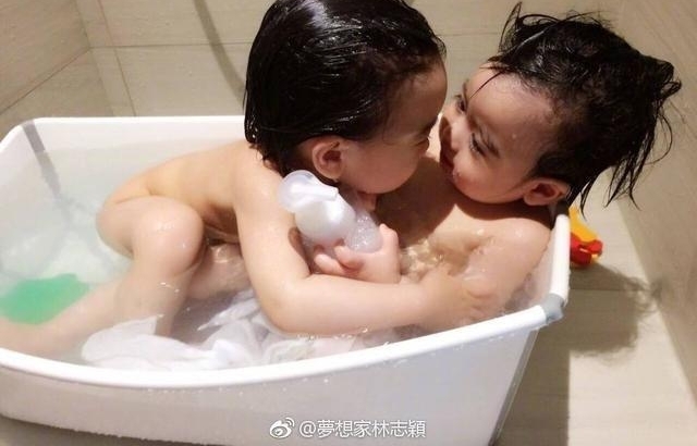 ��־ӱɹС�������Լ���ʱ�Ա��գ���ֵ���ж���