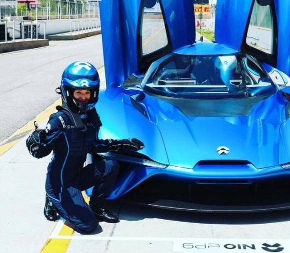 ��������ƣ���һ���̲��ߺ죬����Ϊ��ĸ��Baby������