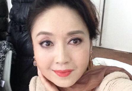 ���˽�ϱ����С����գ�Ư��Ů�����۾����߱���������������